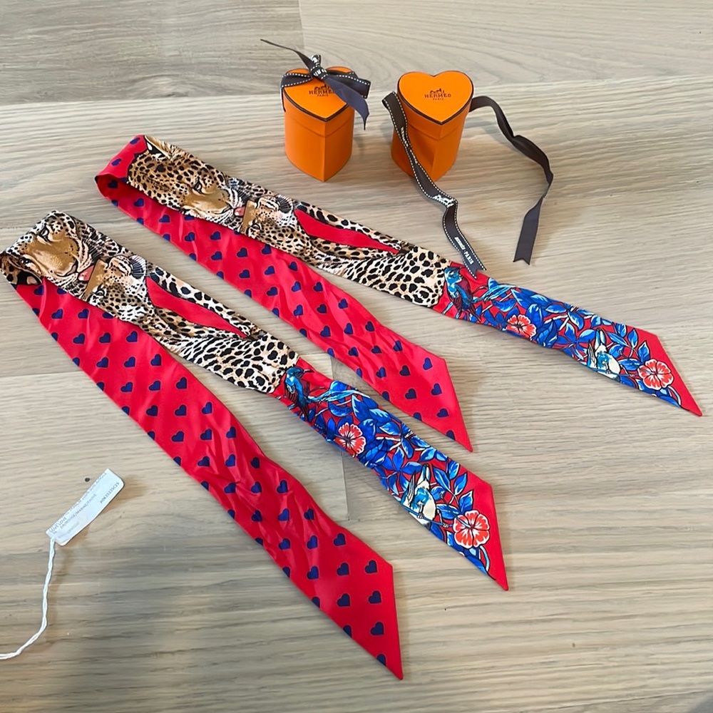 Set/2 Authentic Hermes Jungle Love Love Hearts Twilly- Rouge/ Marine/Fauve